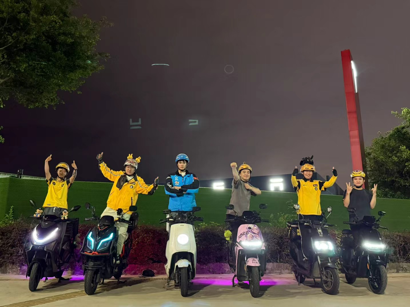 图说：小萝和她的骑手朋友们